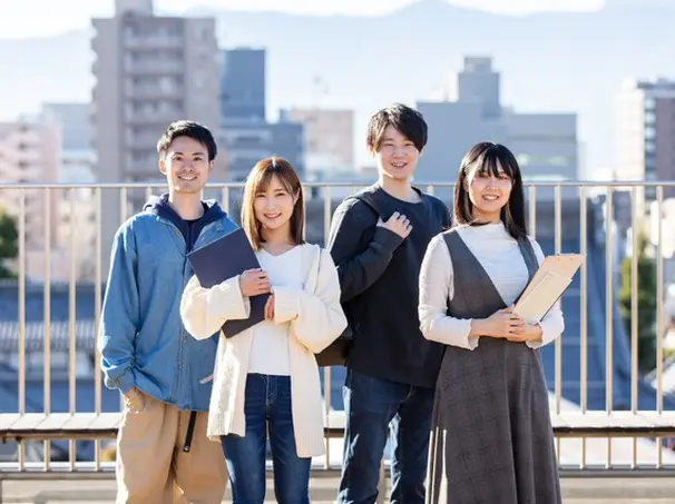 東京都蒲田・埼玉県久喜、神奈川県湘南藤沢、静岡県富士宮・清水、兵庫県明石・加古川・小野、埼玉県久喜、愛知県名古屋本山、大阪府堺新金岡・和泉中央　全国13キャンパスで展開