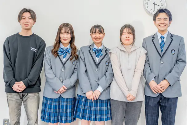 かわいいと評判の制服は任意購入。欲しくなった時にいつでも購入できます