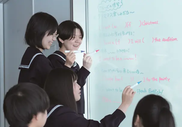 登校とオンラインの併用ができる学習サポートコース。