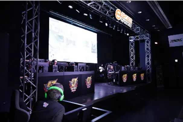 校外学習ではeスポーツ施設を使用してのeスポーツ大会を開催