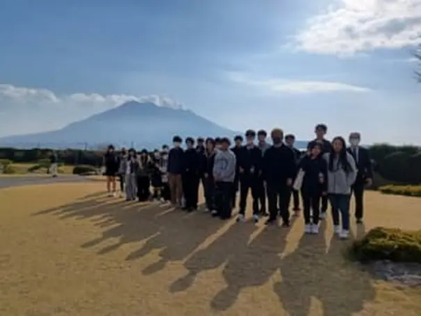 鹿児島本校　４泊５日スクーリング～桜島をバックに～